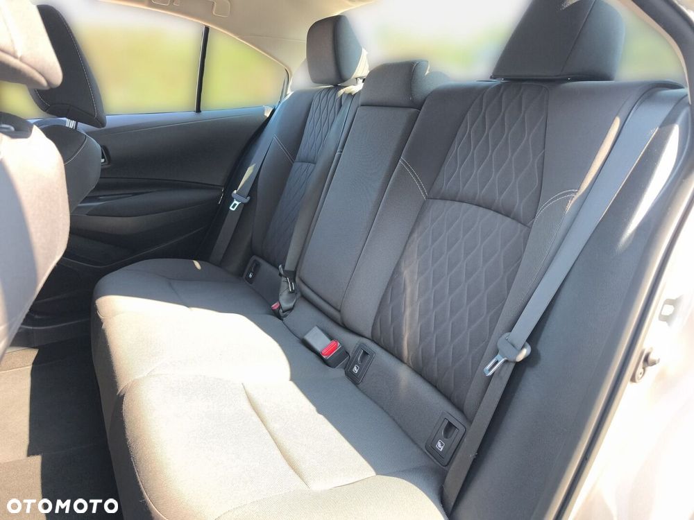 Toyota Corolla - 13