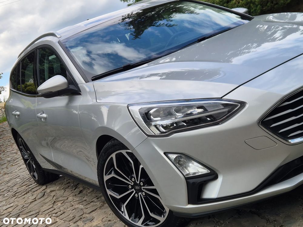 Ford Focus 1.5 EcoBlue Start-Stopp-System TITANIUM - 14