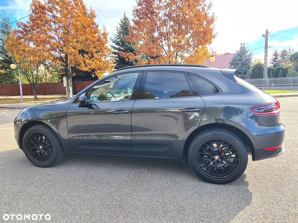 Porsche Macan Standard - 4