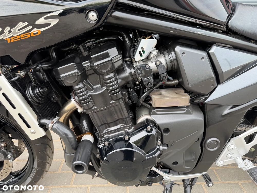 Suzuki Bandit - 36