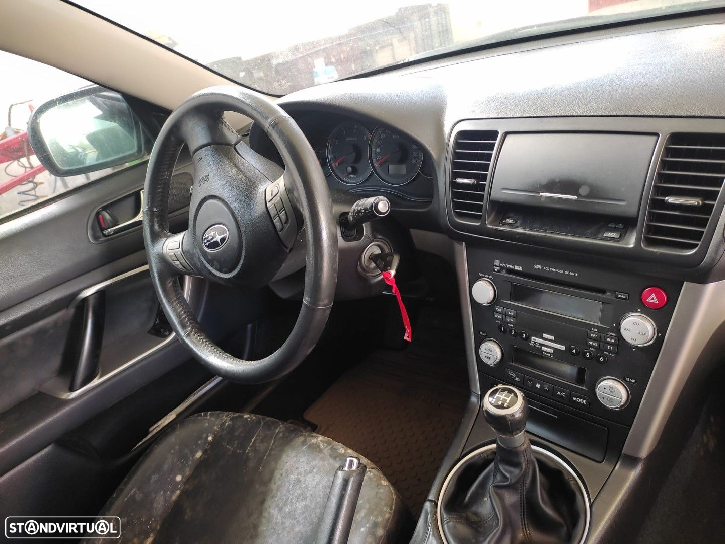 Subaru Legacy Station 2.0D de 2008 disponível para peças - 9