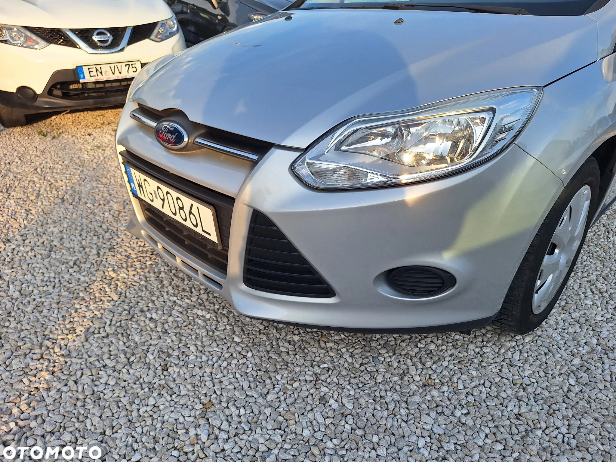 Ford Focus 1.6 Ambiente - 4