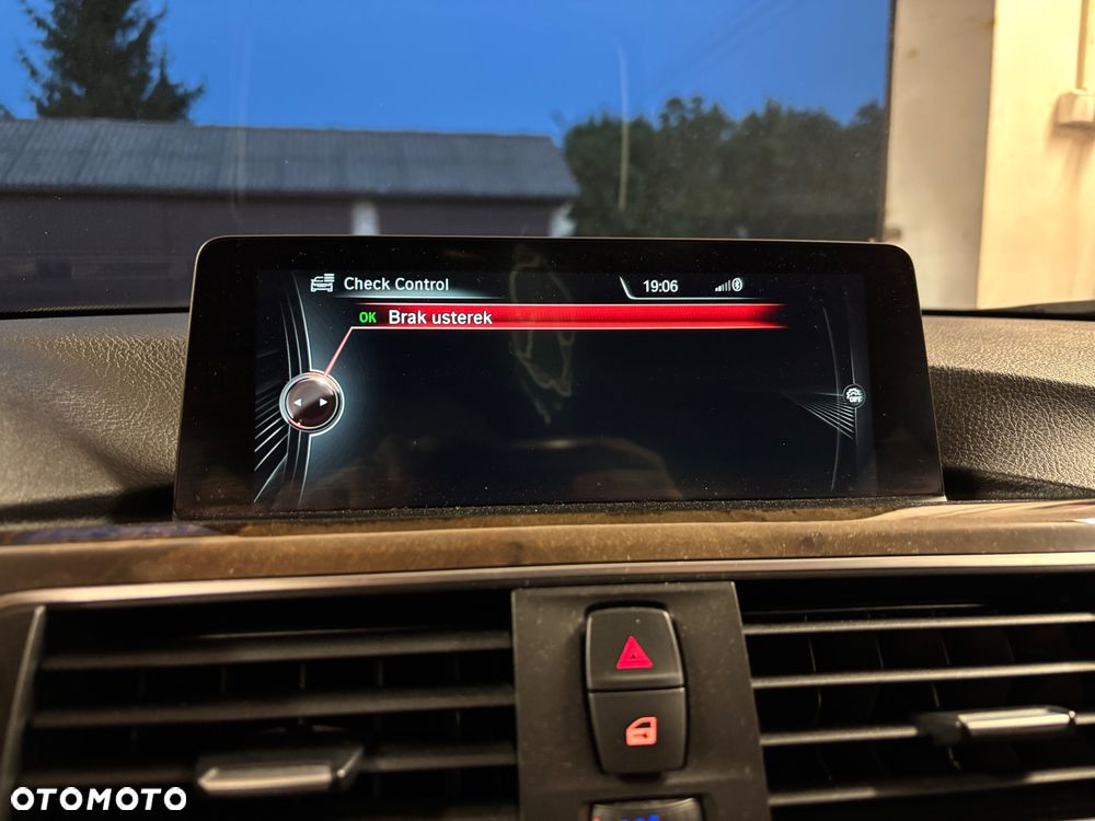 BMW Seria 3 328i xDrive - 8