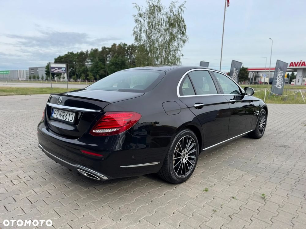 Mercedes-Benz Klasa E 200 9G-TRONIC Avantgarde - 15