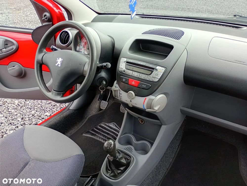Peugeot 107 1.4 HDI Trendy - 6