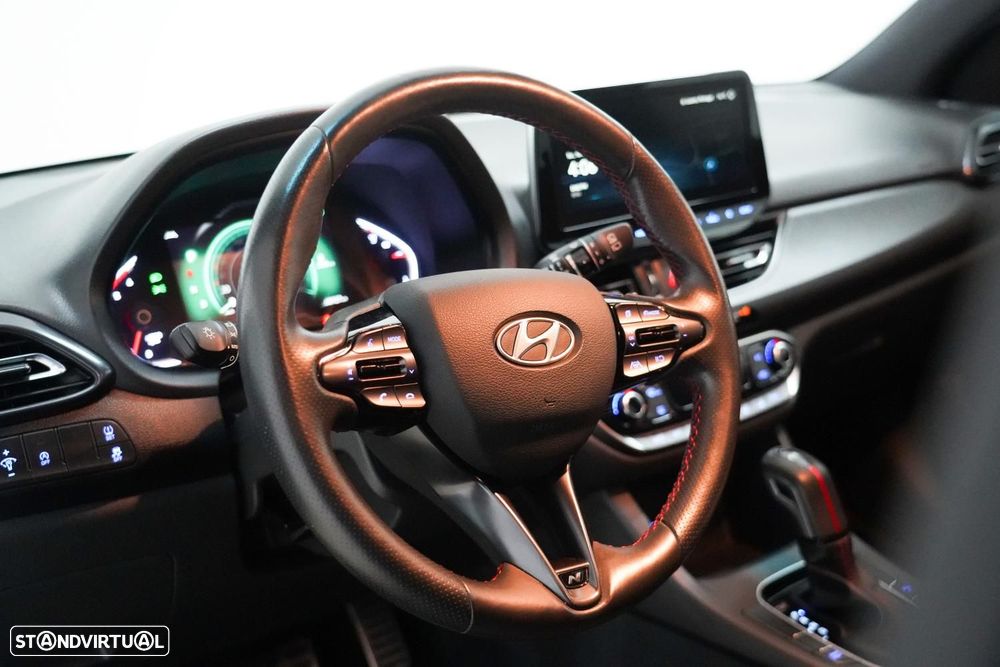 Hyundai i30 1.6 CRDi N-Line 7DCT - 10