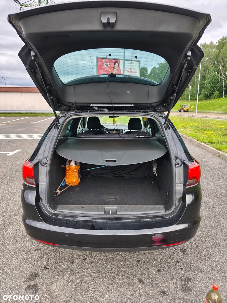 Opel Astra 1.6 CDTI Essentia S&S - 18