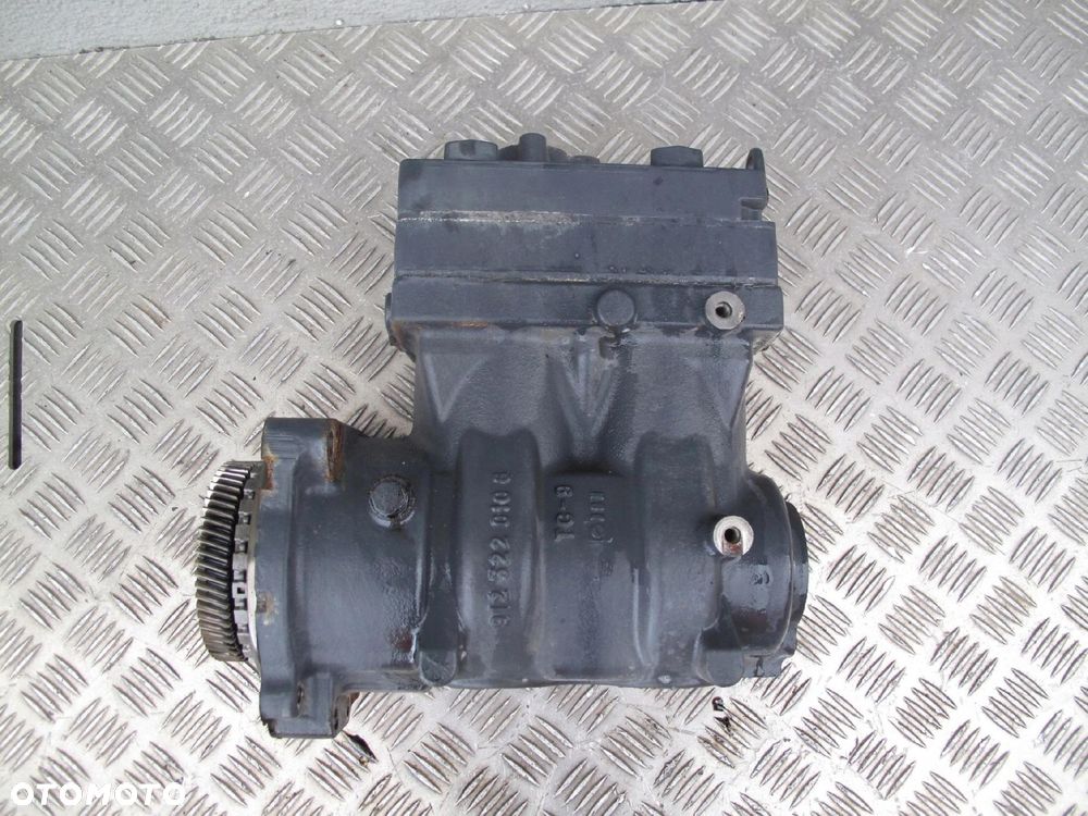 KOMPRESOR SPRĘŻARKA POWIETRZA SCANIA R S - 7