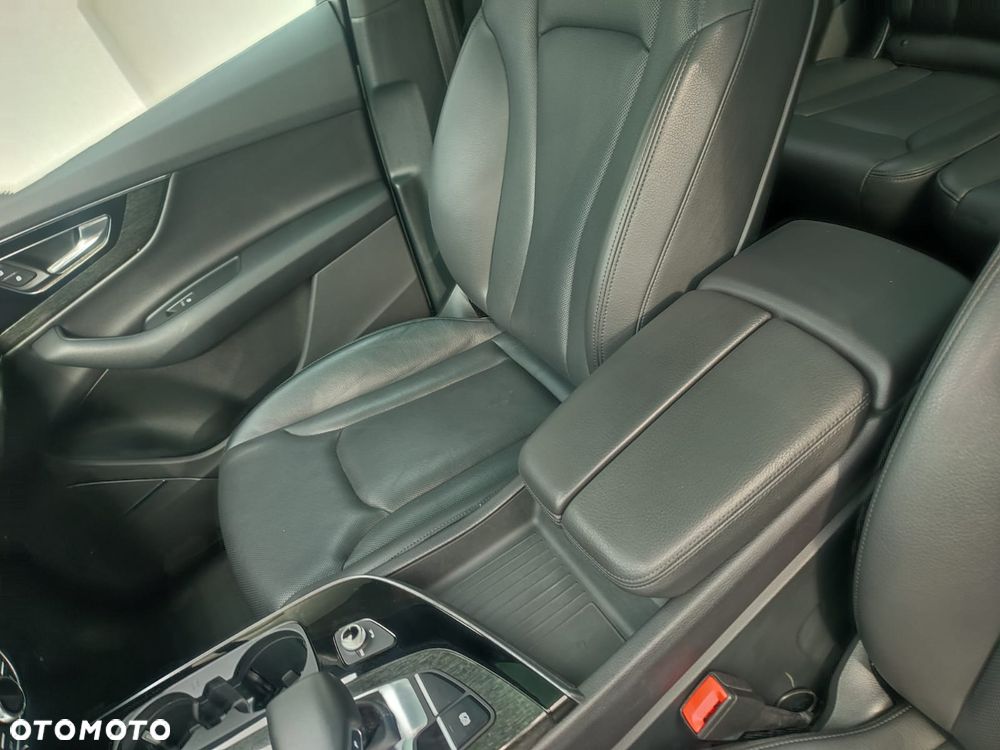 Audi Q7 - 10