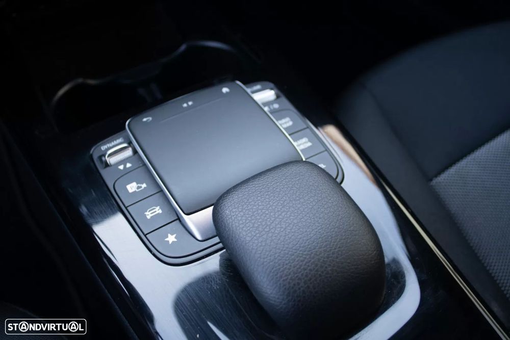 Mercedes-Benz CLA 180 d Shooting Brake Progressive Aut. - 25