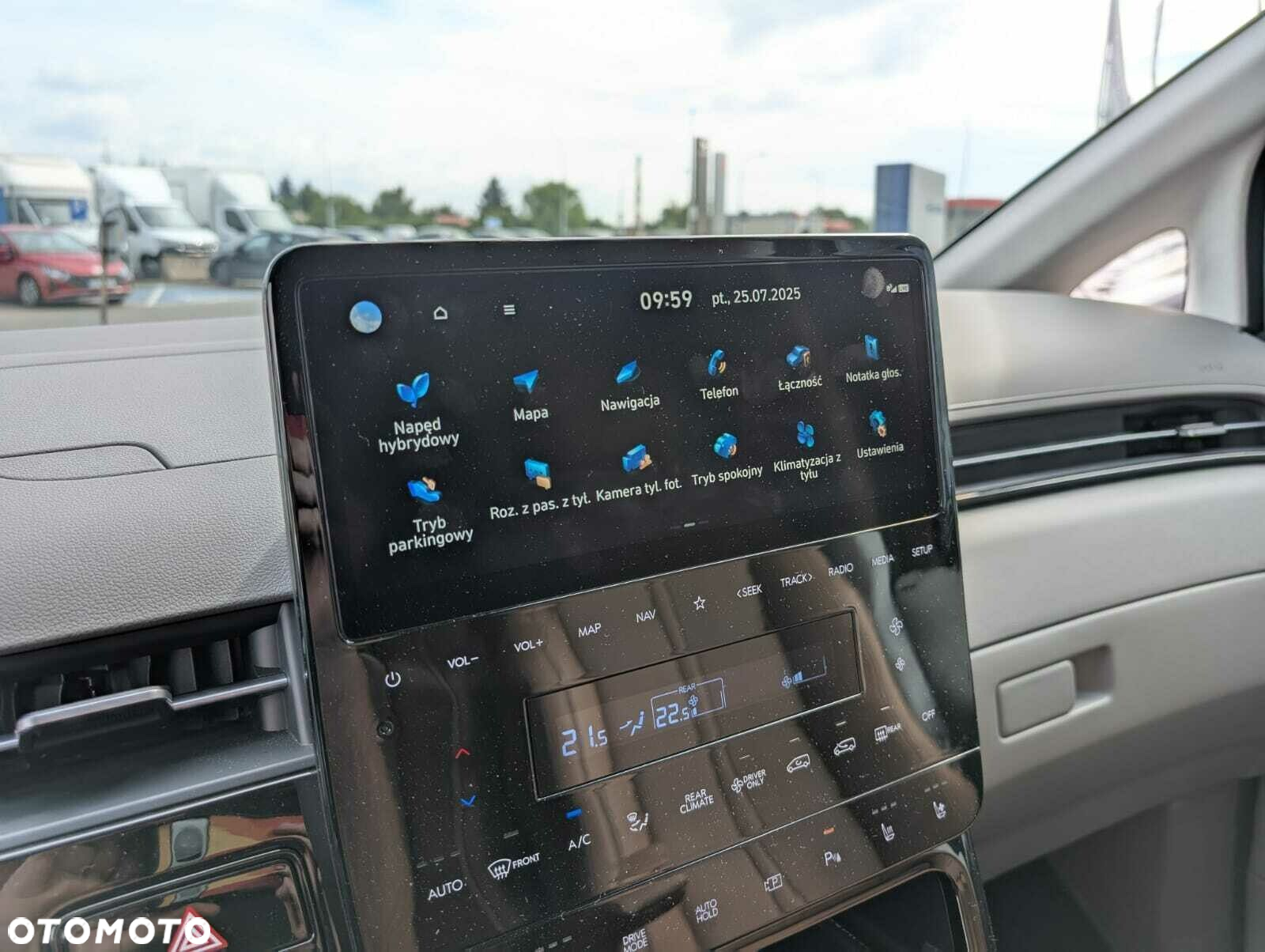 Hyundai Staria - 16