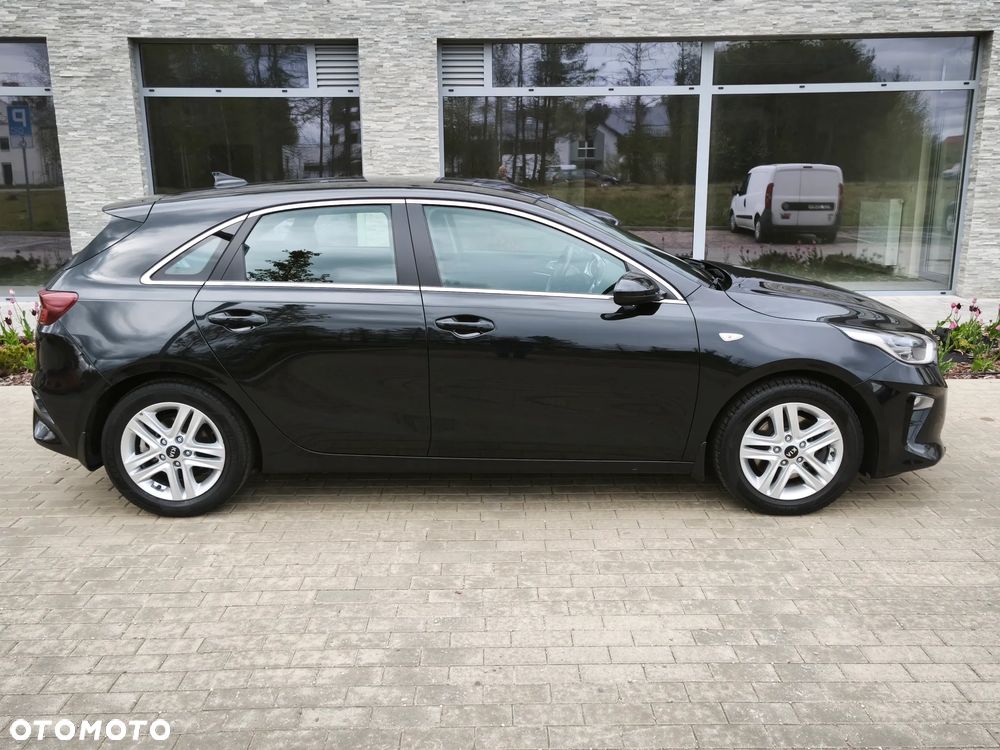 Kia Ceed 1.5 T-GDI M - 6