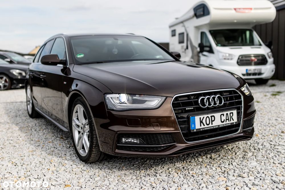 Audi A4 Avant 2.0 TDI DPF clean diesel quattro S line Sportpaket - 11