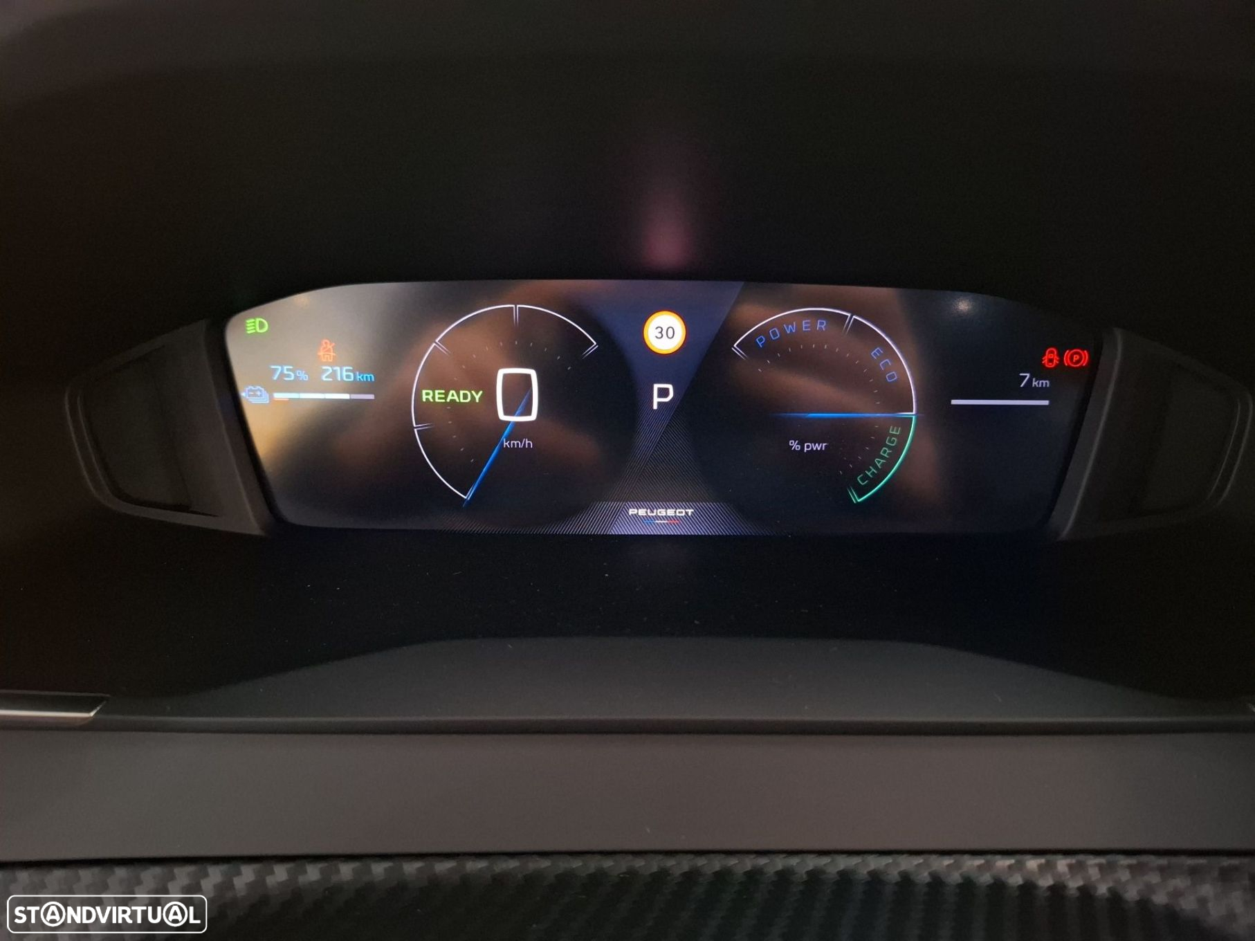Peugeot e-2008 54 kWh Allure - 18