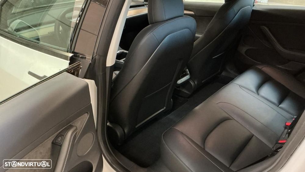 Tesla Model 3 Long Range AWD Dual Motor Performance - 5