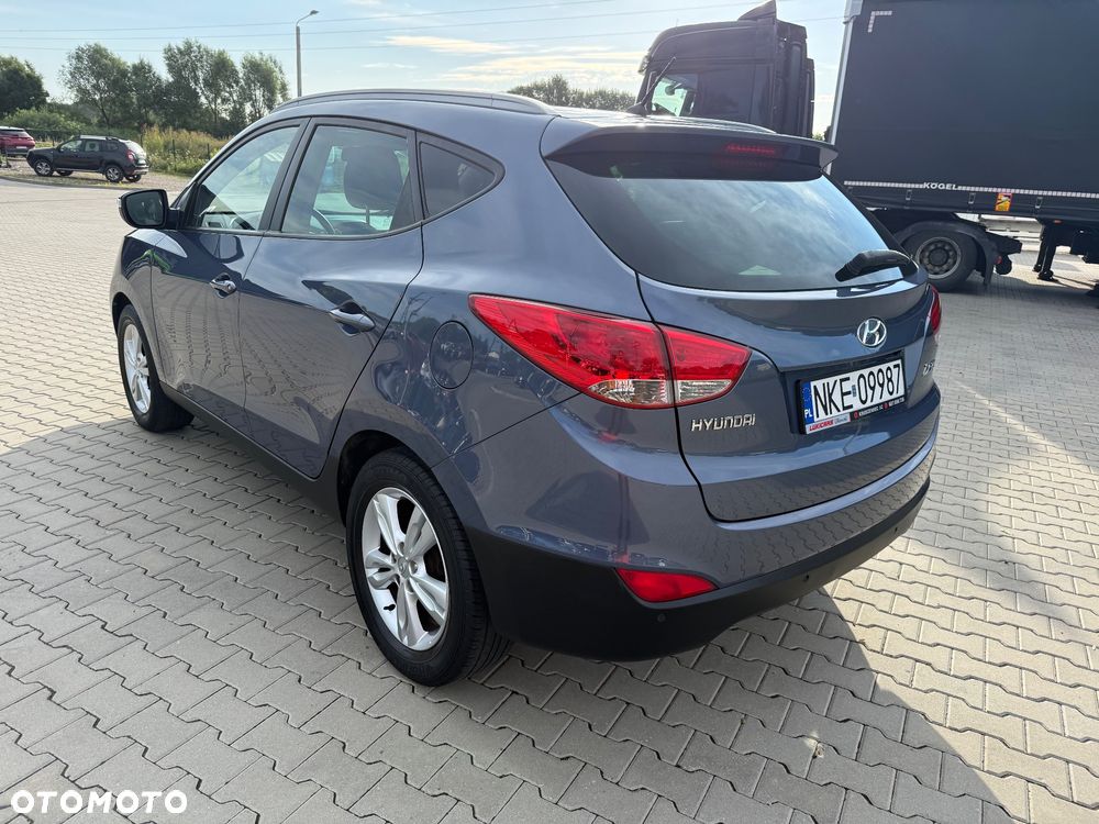 Hyundai ix35 blue 1.6 2WD Finale Gold - 7