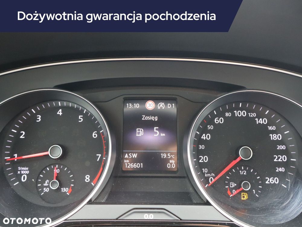 Volkswagen Passat - 13