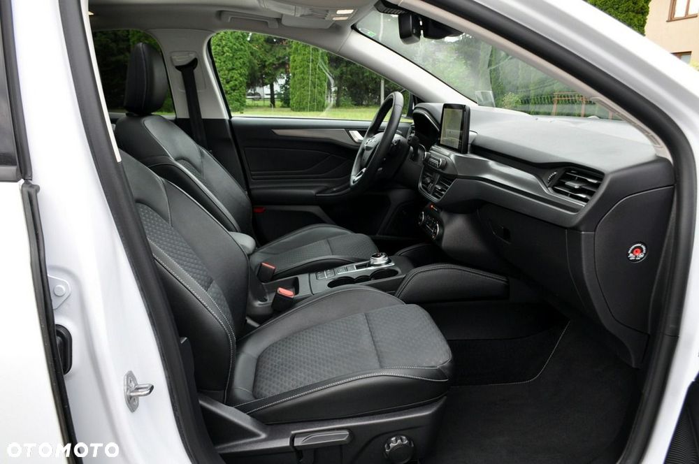 Ford Focus - 17