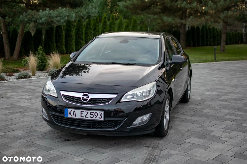Opel Astra - 1
