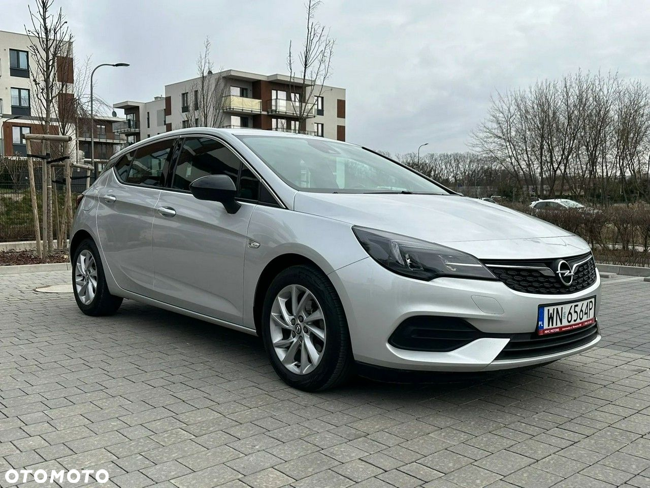 Opel Astra V 1.2 T Elegance S&S - 7