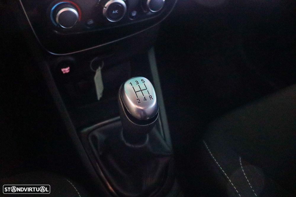 Renault Clio 0.9 TCe Limited - 9