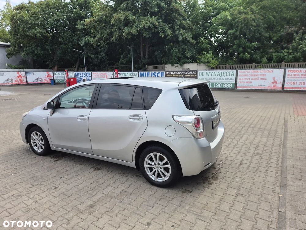 Toyota Verso 2.0 D-4D - 3