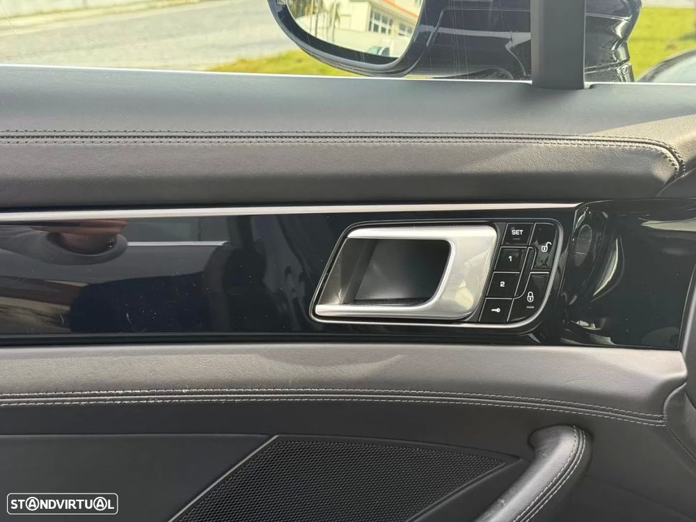 Porsche Panamera 4 E-Hybrid - 9