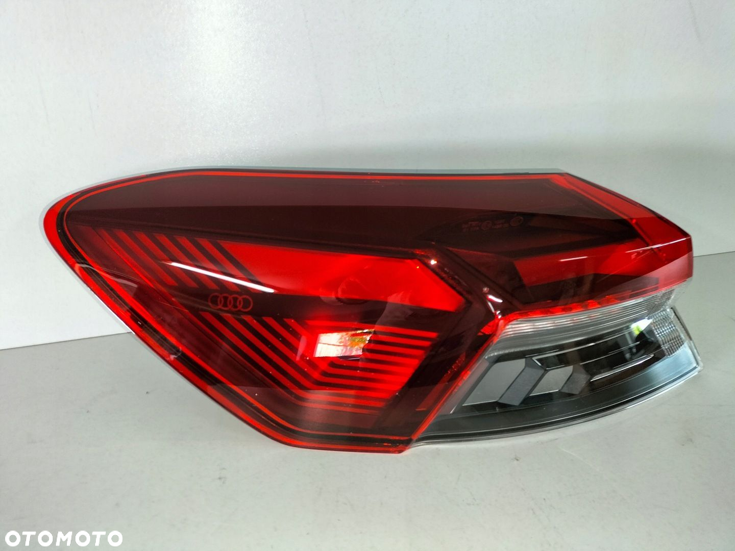 Lampa tylna tył lewa AUDI Q4 E-TRON 22- - 2