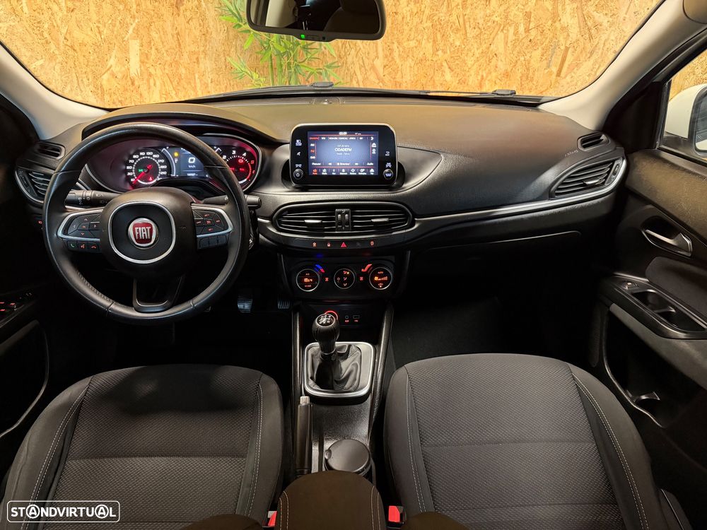 Fiat Tipo 1.3 M-Jet Lounge Tech J17 - 13