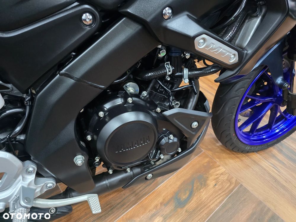 Yamaha MT - 22