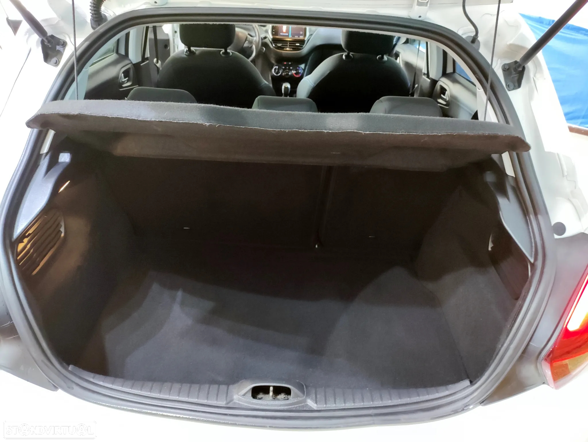 Peugeot 208 PureTech 82 Stop & Start Signature - 23