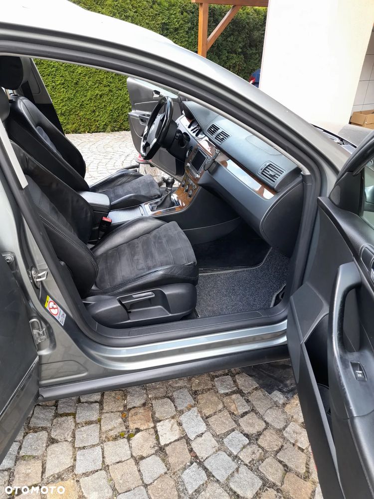Volkswagen Passat - 10
