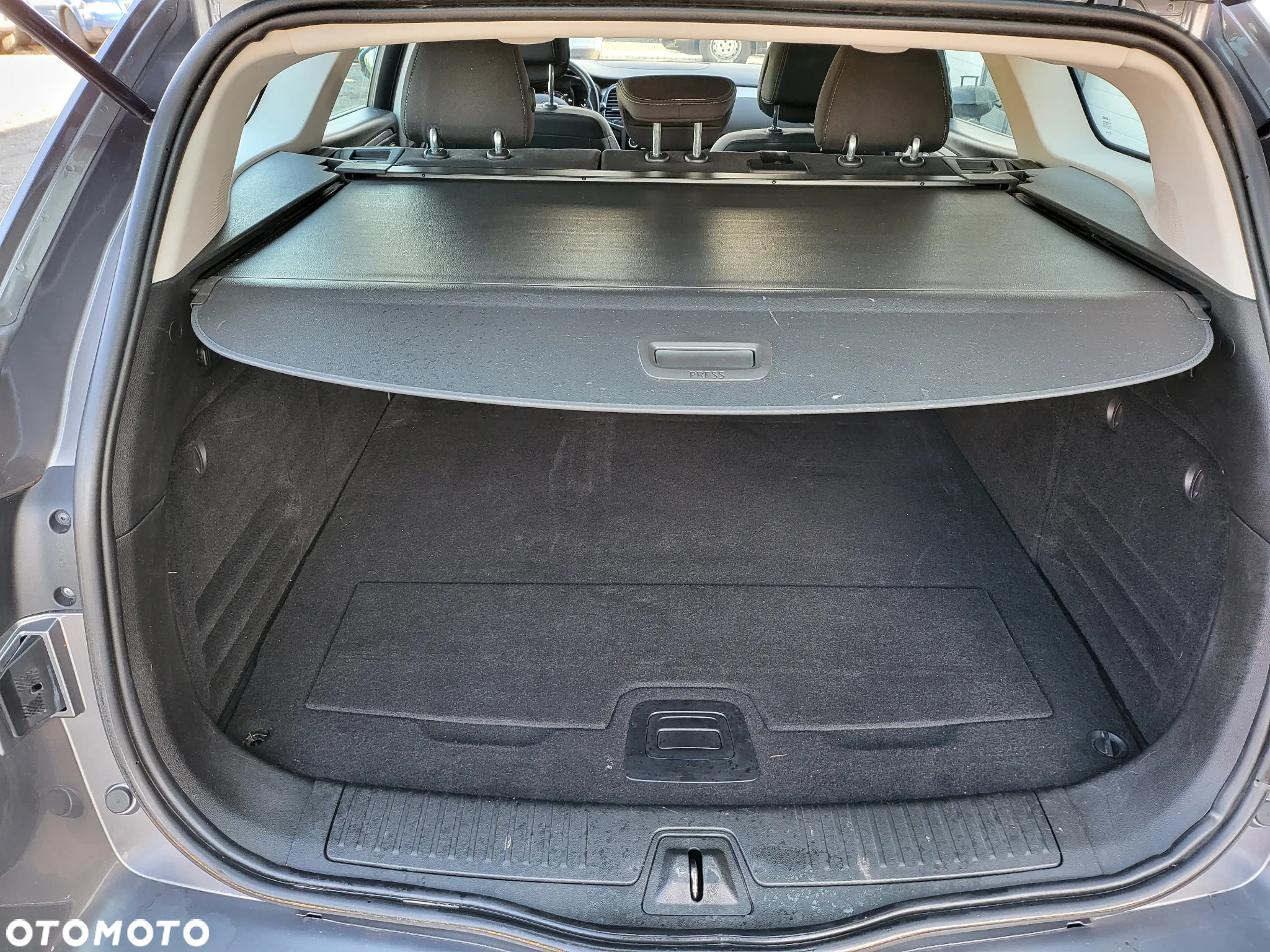 Renault Talisman Grandtour BLUE dCi 160 EDC BUSINESS EDITION - 25