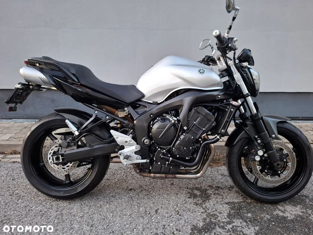 Yamaha FZ6 - 1
