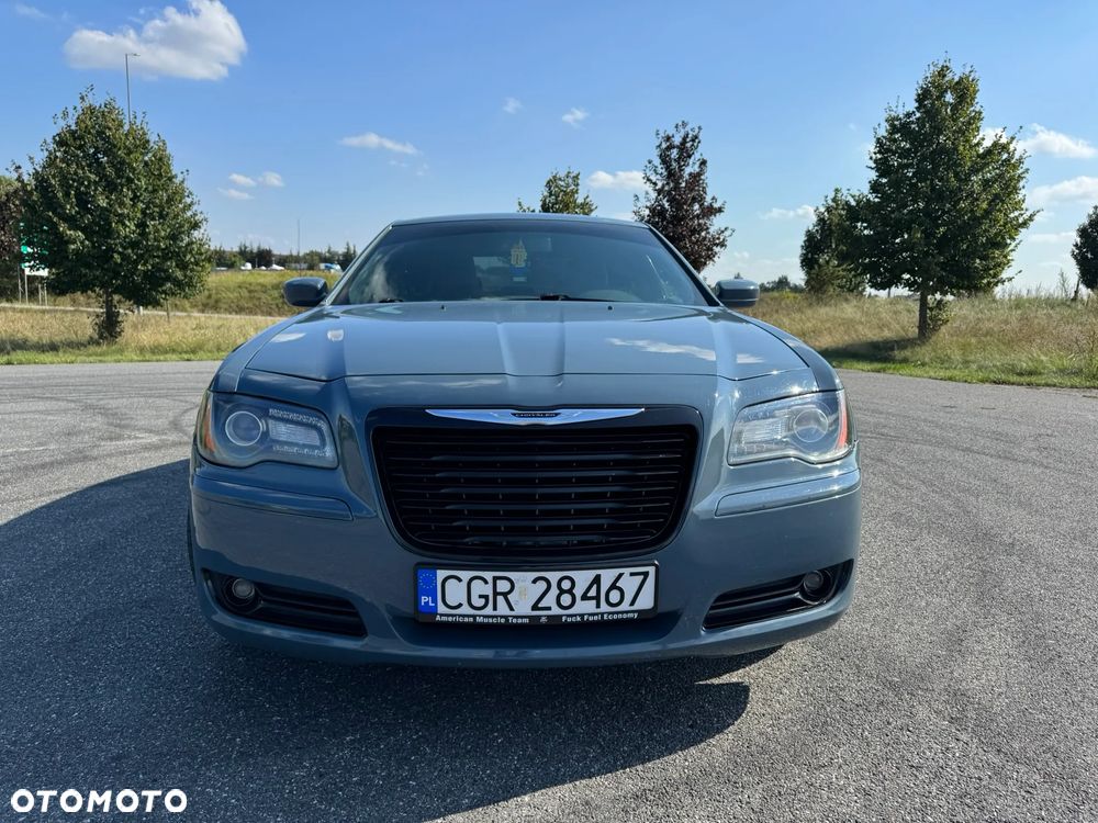 Chrysler 300s - 13