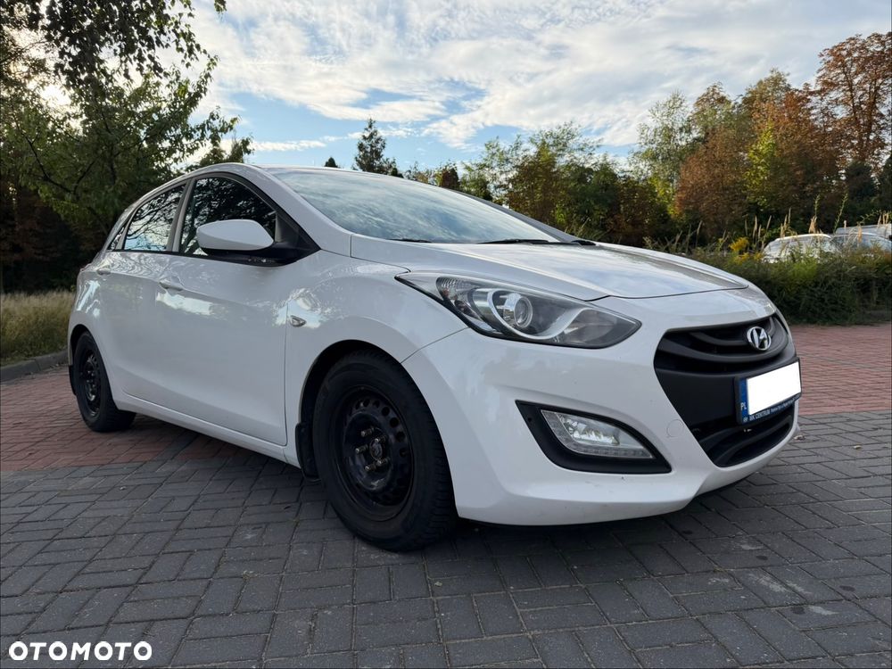 Hyundai i30 1.6 CRDi Classic + - 15