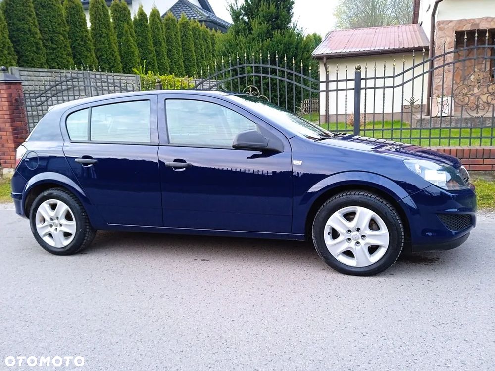 Opel Astra 1.6 Active - 25
