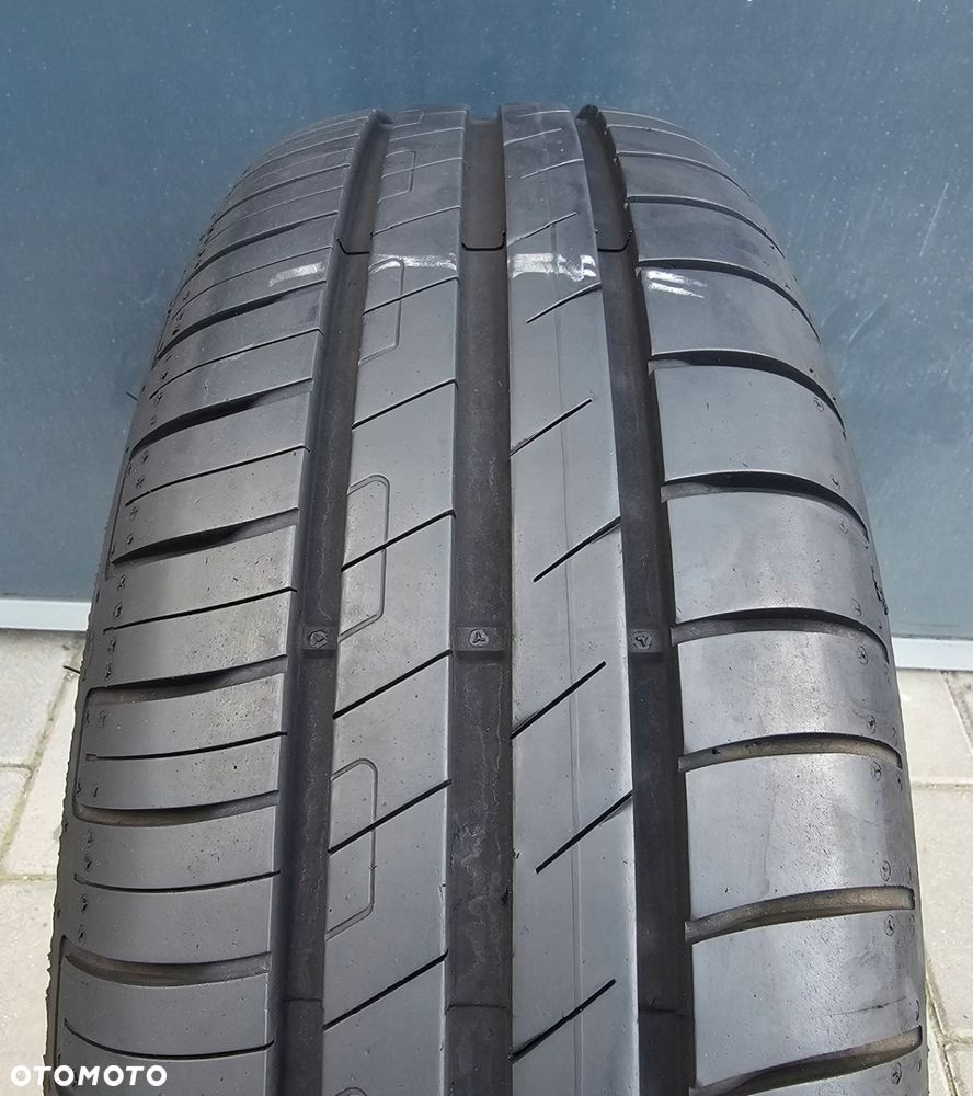 Goodyear Efficientgrip Performance 185/65R15 88 H - 3