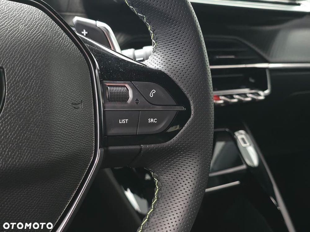 Peugeot 2008 PureTech mHEV GT E-DCS6 - 8