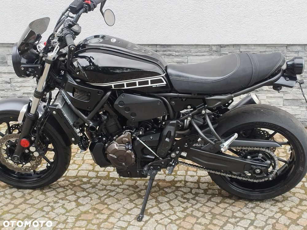 Yamaha XSR - 24