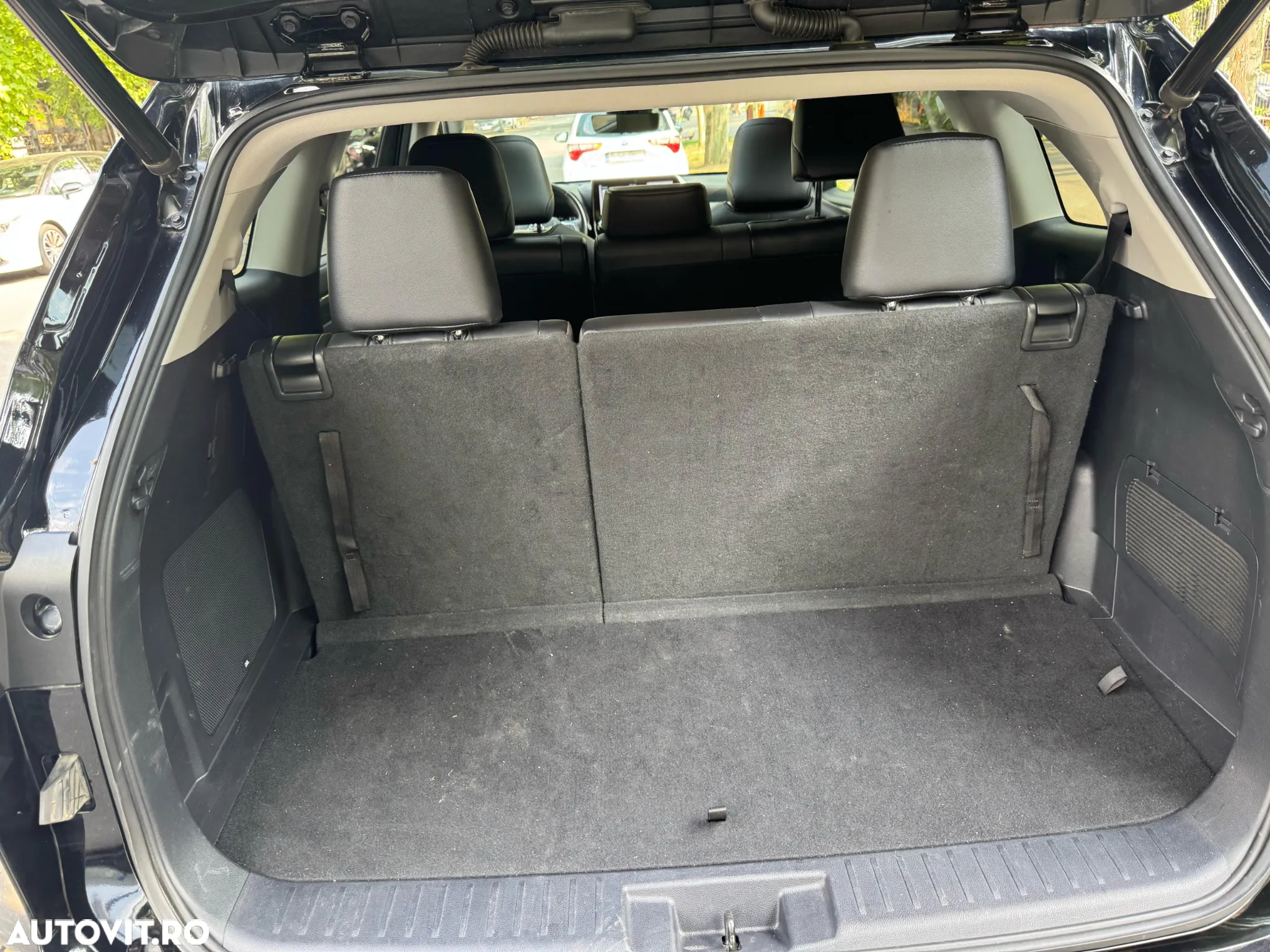Toyota Highlander 2.5 L Hybrid Dynamic Force 248CP Luxury Metallic - 13