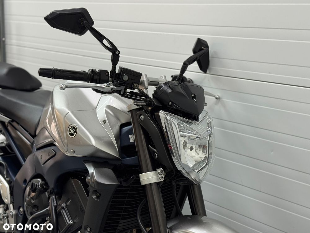 Yamaha FZ - 10