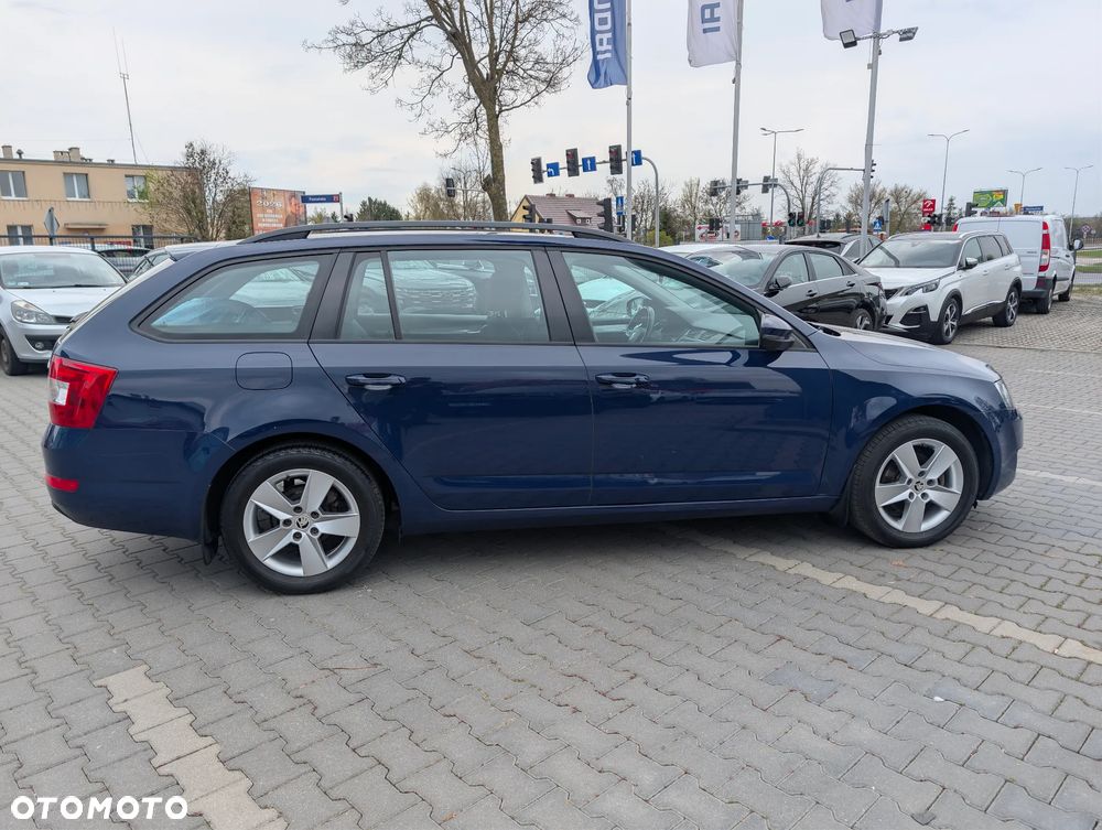 Skoda Octavia 1.6 TDI Ambition - 9