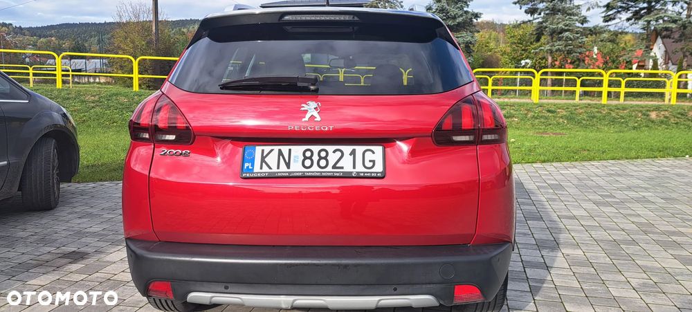 Peugeot 2008 1.6 BlueHDi Allure S&S - 4