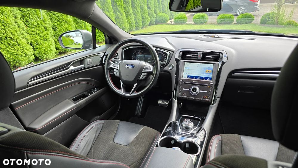 Ford Mondeo 2.0 EcoBlue ST-Line - 32