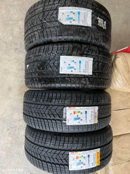 vând set anvelope 245/40/20-275/35/20 Pirelli de iarnă runflat noi