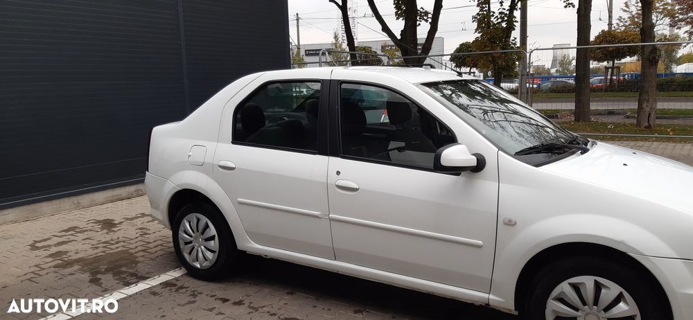 Dacia Logan 1.2 16V Laureate - 11