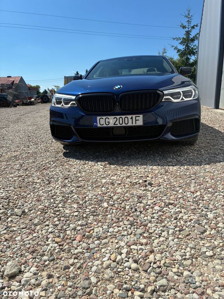 BMW Seria 5 M550i xDrive - 6