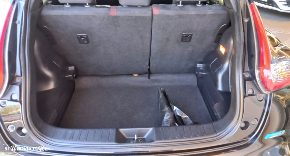 Nissan Juke 1.5 dCi N-Connecta P.Ext.1 Detroit Red - 25