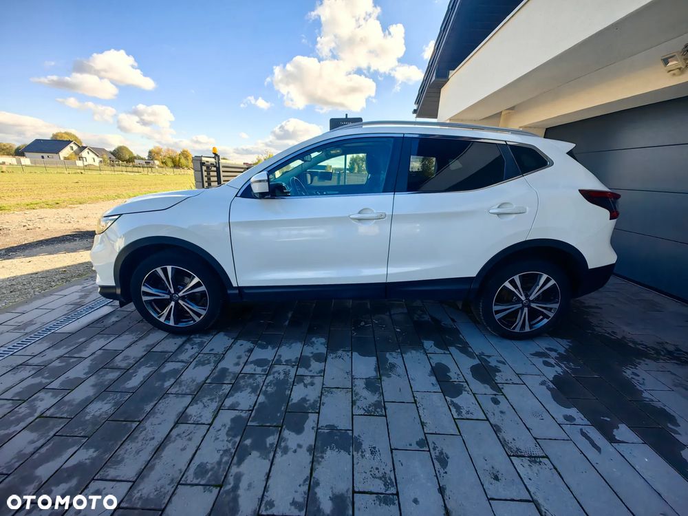 Nissan Qashqai 1.2 DIG-T N-Connecta EU6 - 4